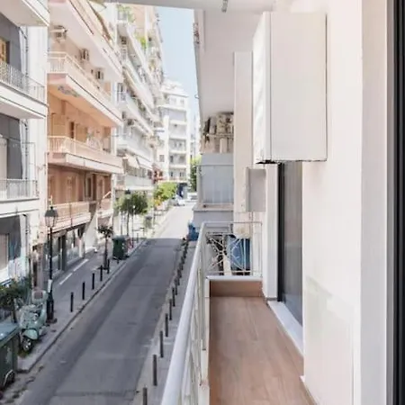 Chic Center Skg Apartment *